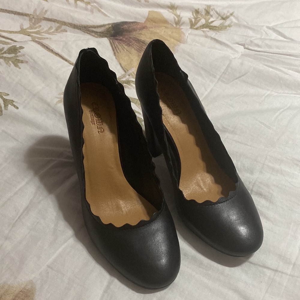 NWOT Crown Vibtage heels size 7